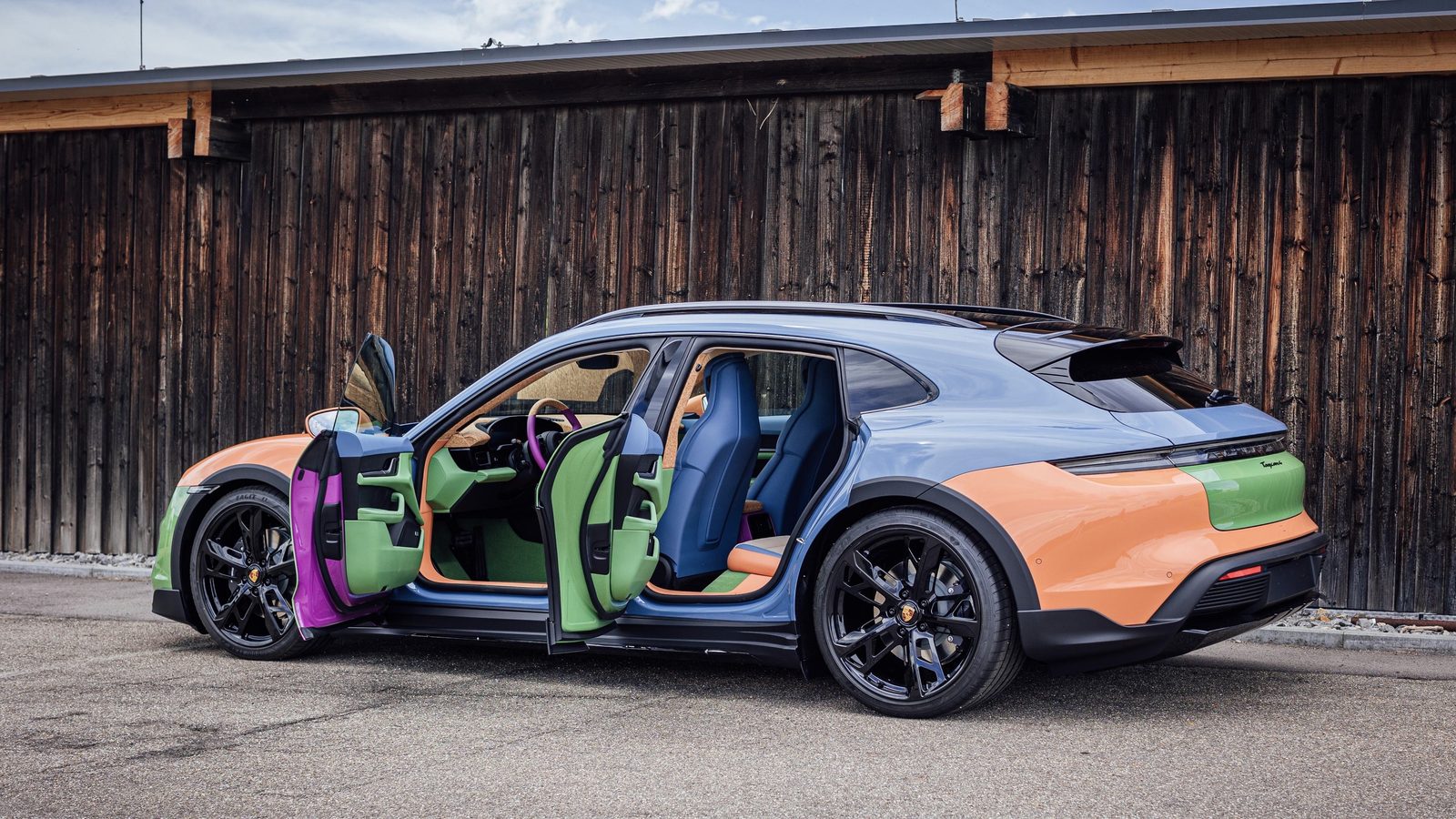 Taycan Cross Turismo par  Sean Wotherspoon